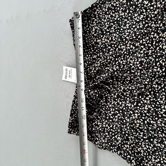 🎉5 for $45🎉 New Kirious shorts size M - Picture 6 of 10